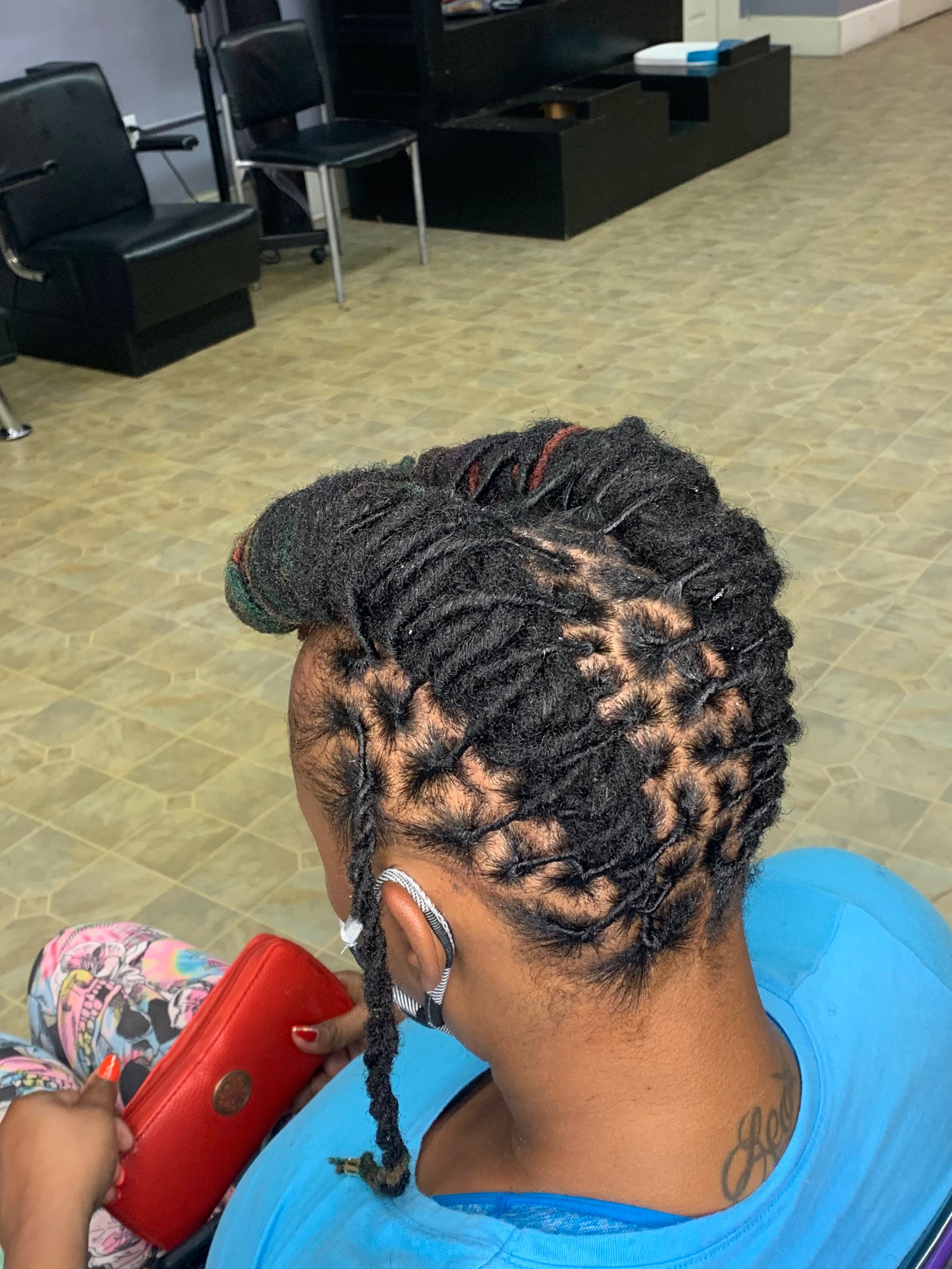 Webbed Box Braids a twist off From Jumbo Box Braids IG:braids_by_tracy # creative Location: SewYounique Beaut… | Natural hair styles, Braided  hairstyles, Hair styles